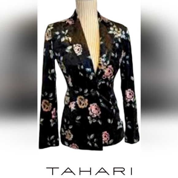 Floral Print Velvet Jacket - Picture 4 of 15